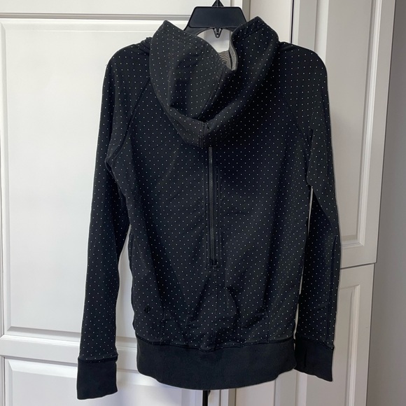 LULULEMON Rollin' With My Omies Hoodie
sz 2 - Picture 4 of 8